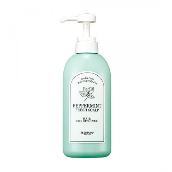 кондиционер для волос освежающий skin food peppermint fresh scalp conditioner кондиционер для волос освежающий skin food peppermint fresh scalp conditionerPeppermint Fresh Scalp Conditioner. Кондиционер для волос освежающий<br><br>Летом и зимой, весной и осенью – круглый год этот кондиционер будет дарить коже головы освежающий комфорт и чувство расслабления. Особенно незаменим кондиционер в период, когда теплые шапки вызывают чувство дискомфорта, а волосы быстрее грязнятся.<br><br>Экстракт мяты в составе кондиционера успокаивает и охлаждает чувствительную и раздраженную кожу головы, снимает зуд и раздражения, освежает и увлажняет, нормализует обменные процессы в тканях, эффективно борется с чрезмерной жирностью кожи головы, а также защищает от воздействия негативных факторов окружающей среды.<br><br>Также в составе кондиционера экстракты цитрусовых, портулака огородного, гамамелиса, масла оливы, эвкалипта, кожуры мандарина и другие натуральные компоненты, которые увлажняют и питают, дарят волосам чувство свежести, устраняют перхоть, восстанавливают поврежденную структуру волос.<br><br>Кондиционер может применяться ежедневно. Для любого типа волос.<br><br>Позволит предупредить появление перхоти. Кондиционер окутывает кожу и волосы легкой прохладой, которая дарит ощущение легкости и уверенности в себе.<br><br>Приятный аромат мяты и зеленого чая снимает стресс, косметический продукт аллергической реакции не вызывает.<br><br>Способ применения: Нанести на вымытые волосы и кожу головы, тщательно помассировать и смыть теплой водой.<br><br>Объем: 500 мл<br>