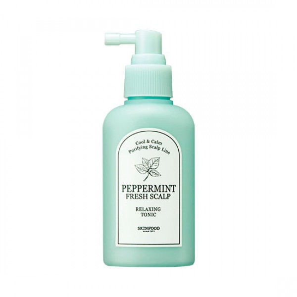 тоник- ессенция для кожи головы освежающая skin food peppermint fresh scalp relaxing tonic тоник- ессенция для кожи головы освежающая skin food peppermint fresh scalp relaxing tonicPeppermint Fresh Scalp Relaxing Tonic. Тоник- ессенция для кожи головы освежающая<br><br>Летом и зимой, весной и осенью – круглый год этот тоник будет дарить коже головы освежающий комфорт. Особенно незаменим он летом, а также в зимний период, когда теплые шапки вызывают чувство дискомфорта, а волосы быстрее грязнятся.<br><br>Легкое интенсивное средство из мятной линии, оказывает прекрасное успокаивающее, охлаждающее, расслабляющее и освежающее действие, что так необходимо для чувствительной и раздраженной кожи головы. Устраняет чувство дискомфорта, предупреждает быстрое загрязнение волос.<br><br>Экстракт мяты в составе тоника успокаивает и охлаждает чувствительную и раздраженную кожу головы, снимает зуд, освежает и увлажняет, нормализует обменные процессы в тканях, эффективно борется с чрезмерной жирностью кожи головы, а также защищает от воздействия негативных факторов окружающей среды.<br><br>Также в составе тоника экстракты цитрусовых, портулака огородного, гамамелиса, масла оливы, эвкалипта, кожуры мандарина и другие натуральные компоненты, которые увлажняют и питают, дарят волосам чувство свежести, устраняют перхоть, восстанавливают поврежденную структуру волос.<br><br>Может применяться ежедневно. Для любого типа волос.<br><br>Применение тоника на регулярной основе позволит поддерживать в клетках кожи оптимальный PH-баланс, также регулируется секреция кожного сала. В результате волосы будут дольше оставаться чистыми.<br><br>В состав тоника не включены парабены и искусственные красители.<br><br>Способ применения: На чистую кожу головы распылить средство и легонько помассировать.<br><br>Объем: 120 мл<br>