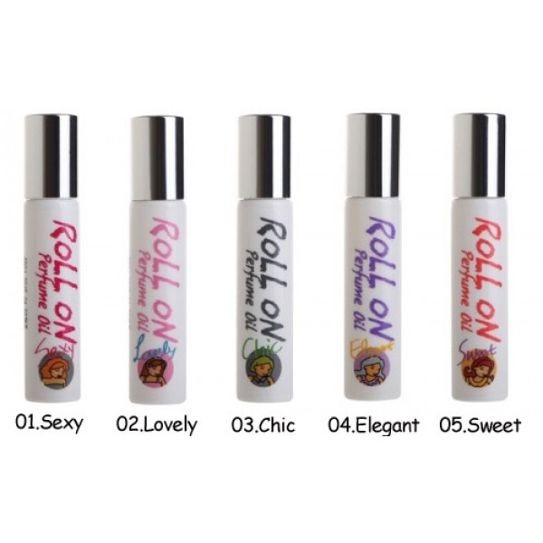 парфюм роликовый baviphat dollkiss roll on purfume oil парфюм роликовый baviphat dollkiss roll on purfume oilDollkiss Roll On Purfume Oil. Парфюм роликовый<br><br>Инновационная форма – интенсивная версия туалетной воды в удобном роликовом стике. Легкое, изящное движение, практически незаметное для окружающих – и вы благоухаете изысканным ароматом.<br><br>Роликовый парфюм на масляной основе на долгое время окутает вас волшебным ароматом, индивидуальным и неповторимым.<br><br>Еще одно преимущество такого формата парфюма – возможность использовать его, не напрягая окружающих, ведь разбрызгивание духов может, например, не совсем нравиться вашим коллегам.<br><br>Роликовый парфюм от Baviphat имеет 5 неповторимых ароматов:<br><br><br>№1 Sexy – упоительный аромат лилии и фиалки уравновешивают спокойные нотки ванили<br><br>№2 Lovely – свежий аромат лимона с расслабляющими нотками лилии<br><br>№3 Chic – тонкий, чарующий аромат цветов розы и лилии<br><br>№4 Elegant – элегантное сочетание свежести и сладкого персика<br><br>№5 Sweet – сладкий дразнящий аромат тропических фруктов<br><br><br>Способ применения: Нанести парфюм на зоны, где ощущается пульс (запястье, шея, за ухом)<br><br>Объем: 10 мл<br>