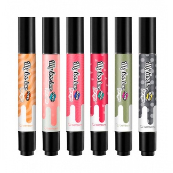 òåíè êðåìîâûå â ñòèêå berrisom oops my ice bar for eyes òåíè êðåìîâûå â ñòèêå berrisom oops my ice bar for eyesOops My Ice Bar for Eyes. Òåíè êðåìîâûå â ñòèêå<br><br>Áåçóïðå÷íûé, ñòèëüíûé, âûðàçèòåëüíûé ìàêèÿæ ãëàç áóêâàëüíî îäíèì øòðèõîì. Òåíè ñ êðåìîâîé òåêñòóðîé â ôîðìå ñòèêà ïîäàðÿò âåêàì ìîðîçíîå ñèÿíèå, ìåðöàþùåå, âîñõèòèòåëüíîå.<br><br> ñîñòàâå ñòèêà 40% óâëàæíÿþùèõ êîìïîíåíòîâ, êîòîðûå îáåñïå÷èâàþò êîìôîðòíîå îùóùåíèå â òå÷åíèå äíÿ, ïðåäóïðåæäàþò ïîÿâëåíèå ñóõîñòè è ðàçäðàæåíèé.<br><br>Ìÿãêàÿ òåêñòóðà, à òàêæå ñëåãêà ñêîøåííûé êðàé ïîçâîëÿþò íàíåñòè òåíè ëåãêî, áûñòðî è êðàñèâî. Êðîìå òîãî, òàêàÿ ôîðìà ïîìîæåò íàíåñòè ìàêèÿæ äàæå â óãîëêàõ ãëàç. Òåíè âåëèêîëåïíî äåðæàòñÿ ïðè òåìïåðàòóðå äî 30 ãðàäóñîâ, ïîýòîìó äàæå â æàðêèå ëåòíèå äíè íà âåêàõ îñòàíåòñÿ ìîðîçíàÿ ñâåæåñòü.<br><br>Âîñõèòèòåëüíàÿ ïàëèòðà îòòåíêîâ ïîçâîëÿåò èñïîëüçîâàòü èõ êàê ñîëî, òàê è â äóýòå èëè äàæå òðèî ñ äðóãèìè îòòåíêàìè. <br><br>Âàðèàíòû îòòåíêîâ:<br><br><br>01. Caramel Walnut (Gold)<br><br>02. Cotton Candy (Opal)<br><br>03. Strawberry Juice (Pink)<br><br>04. Cherry Coke (Burgandy)<br><br>05. Classic Greentea (Khaki)<br><br>06. Oreo Mousse (Black)<br><br><br>Ñïîñîá ïðèìåíåíèÿ: Íàæàòü íà êíîïêó 1-2 ðàçà, íàíåñèòå òåíè íà âåêè è ðàñòóøåâàòü.<br><br>Âåñ: 2,5 ãð<br><br>Âåñ ã: 2.50000000