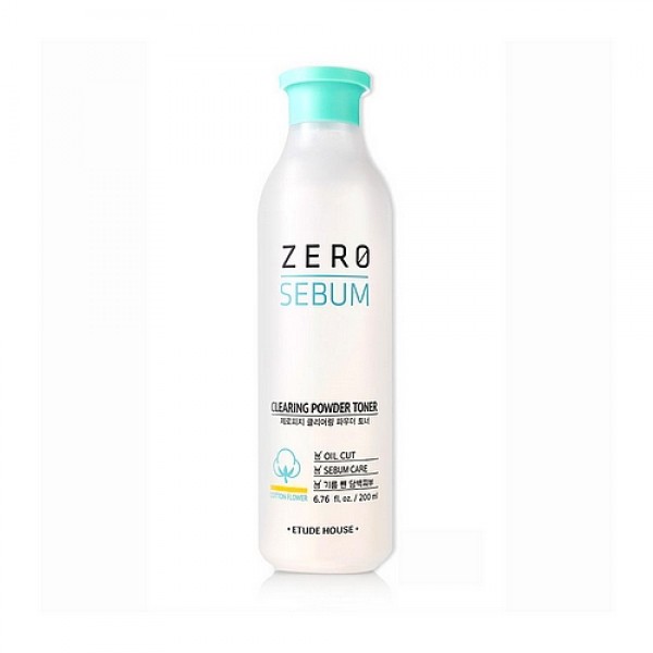 тонер двухфазный для жирной кожи тонер двухфазный для жирной кожиZero Sebum Clearing Powder Toner. Тонер двухфазный для жирной кожи<br><br>Великолепное средство для очищения и тонизирования жирной и проблемной кожи. Тоник идеально подходит для ежедневного ухода: интенсивно увлажняет и успокаивает кожу, регулирует работу сальных желез и предупреждает появление жирного блеска, очищает и сужает поры, способствует отшелушиванию ороговевших клеток кожи, стимулирует процессы регенерации.<br><br> <br><br>Белая глина эффективно очищает кожу от загрязнений, токсинов, тяжелых металлов, вредных химических элементов, связывает грибки, вирусы и другие патогенные микроорганизмы и не дает им проникать в кожу, поэтому белая глина хорошо ухаживает за проблемной кожей. Кроме того, белая глина стимулирует регенерацию клеток, способствует подтягиванию увядающей кожи и разглаживанию морщинок, защищает кожу от агрессивного воздействия окружающей среды.<br><br> <br><br>Микрокристаллическая целлюлоза в составе средства очищает от загрязнений, абсорбирует кожный жир, отшелушивает отмершие клетки кожи, выравнивая её поверхность и улучшая цвет лица.<br><br> <br><br>Салициловая кислота оказывает противовоспалительное, отшелушиваюшее и кератолитическое действие, обладает сильнейшим антибактериальным эффектом, поэтому эффективно справляется с лечением акне, растворяет кожный жир в порах; ускоряет регенерацию кожи.<br><br> <br><br>Экстракт хлопка оказывает смягчающее, восстанавливающее, успокаивающее и защищающее действие, способствует удержанию влаги в коже, препятствуя ее старению и появлению морщин.<br><br> <br><br>Также в составе тоника экстракты алоэ, семян амаранта, центеллы азиатской, фикуса, душицы, кипарисовика, портулака огородного, шлемника байкальского и эфирные масла лимона, бергамота, лайма, апельсина, эвкалипта.<br><br> <br><br>Регулярное применение тоника улучшает общее состояние кожи, уменьшается количество кожных воспалений, нормализуется водно-жировой баланс, кожа становится более упругой, сияющей и шелковистой.<br><br> <br><br>Средство НЕ содержит силиконы, минеральное масло и искусственные красители.<br><br> <br><br>Способ применения: Взболтать бутылочку, смочить тонером ватный диск и протереть им лицо.<br><br> <br><br>Объём: 200 мл<br>
