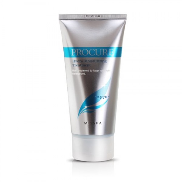 маска увлажняющая для волос missha procure hydro moisturizing treatment маска увлажняющая для волос missha procure hydro moisturizing treatmentProcure Hydro Moisturizing Treatment. Маска увлажняющая для волос<br><br>Здоровые, густые, сильные и сияющие волосы – мечта, наверное, любой женщины, но не всем от природы дана такая роскошь. Кому-то волосы доставляют множество хлопот своей жирностью, у других, наоборот, волосы сухие и тусклые. Сухие волосы склонны к ломкости, поэтому, чтобы прическа была пышной, а волосы сияли здоровьем, им требуется тщательный и регулярный уход.<br><br>Увлажняющая маска для волос поможет вернуть волосам здоровье и силу, укрепить корни волос и восстановить их структуру. Поэтому, маски для увлажнения волос – важный этап ухода. Такую маску следует наносить два или три раза в неделю, для здоровых волос в качестве профилактики можно использовать маску 1 раз в неделю. В составе маски кератин, натуральные масла и экстракты, гиалуроновая кислота и другие ухаживающие компоненты.<br><br>Кератин – белок, основной компонент волоса. К сожалению, агрессивное воздействие окружающей среды (сухого воздуха, хлорированной воды, солнечных лучей), а также окрашивания, сушки феном и т.п. приводит к тому, что количество естественного кератина в волосе снижается, что приводит к тусклости и ломкости волос. Ухаживающие средства для волос с кератином возвращают волосам утраченный блеск, наполняют их силой, придают объём, делают послушными.<br><br>Масло камелии – восстанавливает естественный блеск волос, помогает им сохранять внутреннюю влагу, предотвращает ломкость волос и образование секущихся кончиков, лечит сухую кожу головы, избавляет от неприятного зуда и перхоти, защищает волосы от загрязнений окружающей среды. Масло камелии смягчает волосы и делает их послушными и податливыми для укладок и причесок.<br><br>Масло жожоба – подходит для любого типа волос. При жирных волосах масло очищает поры кожи головы от сала, а пересушенные, ломкие, секущиеся, окрашенные и ослабленные волосы – питает и восстанавливает. Масло проникает вглубь, насыщая и питая поры и волосяные фолликулы. Масло полностью впитывается кожей головы и волосами, не утяжеляя их и не создавая жирной пленки, поэтому подходит для частого применения. Масло жожоба защищает волосы от негативного воздействия внешних факторов, сохраняет влагу внутри.<br><br>Способ применения: Нанести средство на вымытые влажные волосы на 2-3 минуты, затем смыть теплой водой. Рекомендуется использовать 2-3 раза в неделю.<br><br>Объём: 150 мл<br>