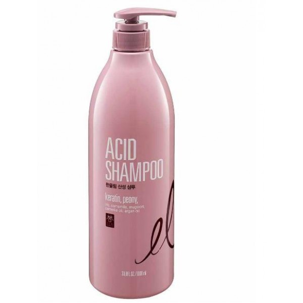 низкокислотный шампунь с кератином daeng gi meo ri han all lim acid shampoo низкокислотный шампунь с кератином daeng gi meo ri han all lim acid shampooHan All Lim Acid Shampoo. Низкокислотный шампунь с кератином<br><br>Шампунь глубоко очищает кожу головы и волосы от загрязнений, устраняет излишки кожного жира, противостоит шелушению и раздражению кожи головы.<br><br>Средство оказывает укрепляющее действие на волосы, стимулирует к быстрому росту.<br><br>Содержит масло арганы и камелии, которые интенсивно увлажняют локоны и восстанавливают оптимальный водный баланс.<br><br>Шампунь оказывает разглаживающее действие на волосы, делает их гладкими, мягкими и шелковистыми. Обладает приятным цветочным ароматом, который поднимет настроение и надолго задержится на волосах.<br><br>Способ применения: Нанести небольшое количество шампуня на влажные волосы. Равномерно распределить по всей длине, вспенить массирующими движениями. Смыть большим количеством теплой воды.<br><br>Объем: 1000 мл<br>