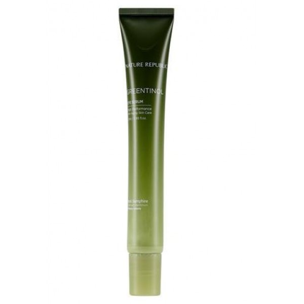 сыворотка для глаз против морщин с экстрактом зеленого чая nature republic greentinol eye serum сыворотка для глаз против морщин с экстрактом зеленого чая nature republic greentinol eye serumGreentinol Eye Serum. Сыворотка для глаз против морщин с экстрактом зеленого чая<br><br>Линия содержит аденозин. Аденозин - аминокислота, которая формируется в клетках, путем метаболической клеточной энергии. Способствует избавлению от морщин. Оказывает сосудорасширяющее и антиагрегантное действие, улучшает макро- и микроциркуляцию, определяет благоприятное воздействие на трофику тканей и процессы регенерации.<br><br>Входит в состав важнейших коферментов, регулирующих окислительно-восстановительные процессы в клетках. Стимулирует синтез коллагена и эластина в коже, активно используется в косметике как высокоэффективное средство для уменьшения возрастных морщин и разглаживания рельефа кожи.<br><br>Линия обладает регенерационными, увлажняющими, смягчающими, защитными и питательными свойствами. Оказывает реструктуризирующее воздействие на кожу. Придает коже здоровый блеск.<br><br>Сыворотка для глаз содержит аденозин, экстракт бурых водорослей рок, растворимый коллаген, масло арганы, экстракт алоэ вера и т.д. Дарит коже мягкость, поддерживает оптимальный уровень влаги, способствует созданию защитного барьера.<br><br>Специальный металлический аппликатор придает коже дополнительное охлаждение, массирует кожу и активирует кровоток. Не содержит парабенов, бензофенона, минерального масла, искусственных красителей, ВНТ.<br><br>Способ применения: Нанесите небольшое количество крема на кожу мягкими, круговыми движениями.<br><br>Объем: 20 мл<br>