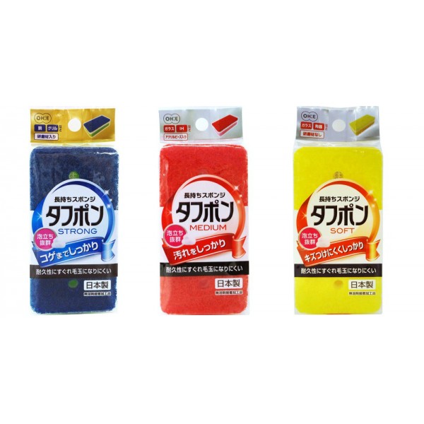 губка для мытья посуды ohe corporation tafupon sponge губка для мытья посуды ohe corporation tafupon spongeTafupon Sponge. Губка для мытья посуды<br><br>Трехслойная губка для чистки и мытья изделий из пластика, стекла, эмалированной посуды, керамики, посуды, покрытой пластиком, кухонных приборов из нержавеющей стали.<br><br>Особенности продукта:<br><br><br>В губке проделаны 3 отверстия, за счет этого легко образуется пена и вода быстро выводится.<br><br>Нетканый материал на внешней стороне губки прекрасно очищает посуду и не царапает поверхность. Мягкая губка в середине создает мелкую пену.<br><br>Губка-фильтр на внешней стороне полностью очищает поверхность от грязи и быстро убирает пену.<br><br>Является безопасным продуктом, поскольку для склеивания не используются растворители и другие опасные вещества.<br><br><br>Изготавливается различной жесткости:<br><br><br>Tafupon Strong Sponge G - Губка для мытья посуды жесткая<br><br>Tafupon Medium Sponge R - Губка для мытья посуды средней жесткости<br><br>Tafupon Soft Sponge Y - Губка для мытья посуды мягкая<br><br><br>Внимание при применении: после использования хорошо промойте, выжмите и просушите. Не оставляйте рядом с нагревательными приборами. При использовании отбеливающих и щелочных средств ускоряется износ изделия. Не используйте в других целях, кроме описанных выше.<br><br>Состав: нетканая поверхность – нейлон, губка – полиуретан.<br><br>Выдерживает температуру до 90°С.<br><br>Вес г: 18.00000000