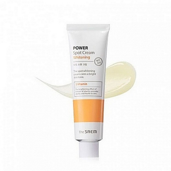 крем осветляющий точечный крем осветляющий точечныйPower Spot Cream Whitening. Крем осветляющий точечный<br><br>Новинка от The Saem – точечное средство для локального воздействия на проблемные области. Целенаправленно воздействуя и глубоко проникая в кожу, крем подавляет синтез меланина, способствует осветлению существующей пигментации и предупреждает появление новых затемнений кожи. Крем помогает выровнять тон кожи и улучшить цвет лица, осветлить пигментные пятна различного происхождения.<br><br> <br><br>В его составе комплекс из 5 витаминов, которые оказывают благотворное воздействие на клеточном уровне, мягко осветляют кожу шаг за шагом и предупреждают появление новых пигментных пятен и веснушек. Также витамины оказывают мощное антиоксидантное действие, минимизируя разрушительное влияние свободных радикалов и предупреждая преждевременное старение кожи.<br><br> <br><br>Ниацинамид значительно снижает пигментацию, как возрастную, так и полученную в результате длительного пребывания на солнце, смягчает проявление акне, уменьшает покраснения и пост-акне, а также запускает процессы клеточного обновления кожи: улучшает ее эластичность, усиливает барьерную функцию, способствует сохранению влаги.<br><br> <br><br>Экстракты куркумы, базилика, цветов сливы, лотоса, жасмина, лилии, ириса, эдельвейса, розы, фрезии, нарцисса питают и увлажняют кожу, наполняют ее витаминами и минералами, нормализуют обменные процессы в тканях, а также надежно защищают от вредного воздействия УФ-излучения и негативных факторов окружающей среды, способствуют осветлению кожи, уменьшая размеры и интенсивность пигментных пятен.<br><br> <br><br>Усилить действие крема помогут ампульные эссенции THE SAEM Power Ampoule Whitening или THE SAEM Power Ampoule Vitalizing.<br><br> <br><br>Способ применения: Нанести крем на проблемные зоны легкими массирующими движениями.<br><br> <br><br>Объем: 35 мл<br>