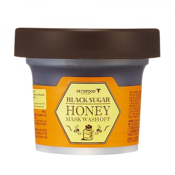 маска медовая с черным сахаром маска медовая с черным сахаромBlack Sugar Honey Mask. Маска медовая с черным сахаром<br><br>Вкусная еда для кожи лица – тягучая, медовая, ароматная маска. Ее тающая текстура обволакивает кожу, способствует ее очищению, оздоровлению и омоложению.<br><br> <br><br>В составе маски в качестве эксфолианта выступают крупинки черного сахара. Экстракт мёда делает нанесение маски легким и скользящим, обеспечивает комплексный уход за кожей.<br><br> <br><br>Чёрный сахар, который на самом деле коричневый – это тростниковый сахар, в составе которого высокое содержание чёрной патоки – густой жидкости со специфическим ароматом. Эта патока богата жизненно важными микроэлементами (калий, кальций, цинк, магний, медь, фосфор и железо). Благодаря такому составу тростниковый сахар полезен не только нашему организму, но и коже.<br><br> <br><br>Гранулы сахара разного размера – прекрасный эксфолиант, который помогает отшелушивать ороговевшие частички кожи. Крупинки сахара многогранны, они не травмируют кожу, обеспечивают глубокое, но щадящее очищение, помогают избавиться от сальных пробок в порах кожи, устраняют черные точки. Одновременно с этим крупинки сахара стимулируют кровообращение в верхних слоях кожи, улучшают обмен веществ, благодаря чему кожа становится упругой и эластичной.<br><br> <br><br>Экстракт натурального мёда оказывает увлажняющее, питательное, действие, смягчает кожу и улучшает ее тонус, способствует восстановлению упругости и эластичности.<br><br> <br><br>Легко проникая в поры кожи, мёд на клеточном уровне активизирует обменные процессы в тканях, препятствует преждевременному появлению морщин. Кроме того, мед оказывает антисептическое и противовоспалительное действие, устраняет шелушения, способствует заживлению воспалений.<br><br> <br><br>Способ применения: Нанести маску на влажную кожу лица, избегая области вокруг глаз и губ, оставить на 10-15 минут, затем помассировать кожу и смыть средство.<br><br> <br><br>Вес: 100 гр.<br><br>Вес г: 100.00000000