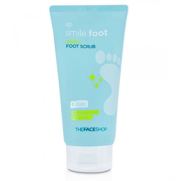 скраб для ног the face shop smile foot aha plus foot scrub скраб для ног the face shop smile foot aha plus foot scrubSmile Foot Aha Plus Foot Scrub. Скраб для ног<br><br>Интенсивный уход за огрубевшей кожей ног. Скраб с фруктовыми кислотами бережно и эффективно размягчает кожу, способствует ее очищению от ороговевших клеток и въевшихся загрязнений, помогает избавиться от натоптышей, а также нормализует потоотделение.<br><br>В составе скраба экстракты яблока и ананаса, богатые природными AHA (фруктовыми) кислотами. Позволяют без применения пемзы, щеток или других механических воздействий удалить омертвевший слой кожи, а также оказывают увлажняющее, успокаивающее, противовоспалительное и антистрессовое действие.<br><br>Регулярное применение скраба с фруктовыми кислотами приводит к постепенному обновлению верхнего слоя эпидермиса, кожа пяточек становится мягкой и гладкой, исчезают трещины и натоптыши.<br><br>Способ применения: Массирующими движениями нанесите нанести средство на чистую, чуть увлажненную кожу ног, уделяя особое внимание огрубевшим участкам, затем смыть теплой водой.<br><br>Объём: 150 мл<br>