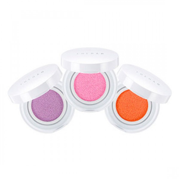 румяна кремовые увлажняющие the saem the ham cushion blusher румяна кремовые увлажняющие the saem the ham cushion blusherРумяна кремовые увлажняющие The Ham Cushion Blusher, представленные корейской компанией The Saem, имеют нежную кремовую текстуру, отлично ложатся на кожу и распределяются по ней.<br><br>Создают тонкое покрытие, придают щекам естественный сияющий вид. Румяна подходят для различных типов кожи, обладают увлажняющими свойствами, не сушат кожу. Небольшой спонж имеет красивый современный дизайн.<br><br>Женственные колоритные оттенки румян придают макияжу яркости и сияния:<br><br><br>OR1 - Оранжевый (убирает желтоватый и темный тон кожи, восстанавливает яркость)<br><br>РК01 - Розовый (создает естественный, свежий тон)<br><br>РР01 - Лавандовый (убирает покраснения кожи)<br><br><br>Преимущество данных румян в том, что их можно наслаивать, чтобы создать более плотное покрытие, при этом, с кремовыми румянами практически нельзя переборщить, так как излишки легко растушевываются.<br><br>Способ применения: Нанести румяна завершающим этапом макияжа на кожу скул, тщательно растушуйте.<br><br>Объём: 10 мл<br>