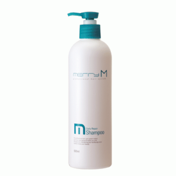 шампунь восстанавливающий gain cosmetic merry m bio repair shampoo шампунь восстанавливающий gain cosmetic merry m bio repair shampooШампунь восстанавливающий Merry M bio repair shampoo предназначен для восстановления поврежденных волос. Содержащиеся в нем аминокислоты, восстанавливающие и питательные компоненты идеально подойдут для лечения поврежденных локонов.<br><br><br>Экстракт красного женьшеня – содержащиеся в экстракте кислоты, сапонины, флавоноиды, ферменты, витамины, антиоксиданты и аминокислоты, позволяют не только предотвратить выпадение волос, но и обеспечивают максимальное питание волосам, делают их блестящими и здоровыми, повышают эластичность и прочность волос.<br><br>Протеины шелка – быстро впитываются волосами, снабжая их необходимыми питательными веществами, восстанавливают поврежденные участки, разглаживают и полируют поверхность волос, наполняют волосы блеском, делают их упругими и эластичными, создают вокруг волоса невидимую защиту от агрессивного воздействия окружающей среды, предупреждают появление секущихся кончиков, ломкость и ослабление волос.<br><br>Протеины сои и пшеницы – питают волосы растительным белком, укрепляя их и оберегая от выпадения.<br><br>Экстракт миндаля – наполняет волосы естественным сиянием, питает и восстанавливает поврежденные участки.<br><br>Экстракт лотоса – оказывает увлажняющее действие, успокаивает и освежает кожу головы, стимулирует регенерацию клеток.<br><br>Комплекс овощных экстрактов (петрушка, сельдерей, брокколи) – стимулирует рост волос и увеличивает жизненный цикл волоса.<br><br><br>Регулярное использование шампуня поможет тусклые и ослабленные волосы сделать сильными, шелковистыми и блестящими.<br><br> <br><br>Способ применения: Нанести шампунь на влажные волосы, вспенить, мягко помассировать, затем тщательно смыть теплой водой. При необходимости нанести шампунь еще раз.<br>