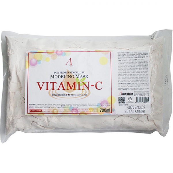 маска альгинатная с витамином с anskin vitamin-c modeling mask/refill маска альгинатная с витамином с anskin vitamin-c modeling mask/refillМаска альгинатная с витамином С пакет Vitamin-C Modeling Mask/Refill идеально подходит для тусклой кожи. Значительно улучшает цвет лица, выравнивает тон, подавляет образование кожных пятен, противостоит образованию темных кругов, укрепляет, успокаивает, улучшает доступ кислорода к коже и микроциркуляцию крови, питает, глубоко увлажняет, снимает отечность, обладает противовоспалительным и антибактериальным эффектом, предовращает окисление кожи.<br><br> <br><br>Содержит диатомит, глюкозу, альгинат натрия, сульфат кальция, бетаин, оксид цинка, аскорбиновую кислоту (1%) гидролизованный пшеничный глютен, экстракт солодки, аллантоин, гиалуроновую кислоту.<br><br>Альгинатные маски созданы в результате специальных научных исследований и тестирования, являются профессиональными косметическими средствами. Основным компонентом данных масок является альгиновая кислота, которая содержится в бурых морских водорослях. Соединяясь с водой, альгиновая кислота образует гель, богатый витаминами, минеральными веществами и белками. Поэтому все альгинатные маски обладают мощным антивозрастным эффектом, а также глубоко увляжняют, питают кожу, значительно улучшаеют цвет лица, разглаживают, освежают, стимулируют обменные процессы в коже.<br><br>Альгиновая кислота обладает противовоспалительным м антибактериальным действием, стимулирует поступление в глубокие слои кожи кислорода. <br><br>Альгинатные маски эффективны в борьбе с дефектами и несовершенсвами кожи. Волшебное действие данных продуктов Вы сможете почувствовать уже после первого применения.<br><br>Средство подходит для любого типа кожи и не имеет возрастных ограничений.<br><br> <br><br>Применение: при помощи шпателя смешать порошок с водой или активатором в соотношении 1:0,8 (на 100 мл порошка 80 мл воды - отмерить мерной ложкой) до однородной массы. Шпателем нанести маску на кожу лица слоем 3-5 мм (исключая область вокруг глаз). Через 20-25 минут удалить застывшую маску одним пластом, движением от подбородка ко лбу. Протереть кожу лица тонером За 2-3 минуты до наложения маски рекомендуется нанести биоактивные крема, гели или сыворотки.<br><br>Вес г: 240.00000000