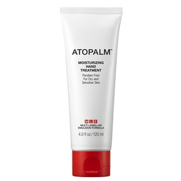 увлажняюший крем для рук atopalm moisturizing hand treatment увлажняюший крем для рук atopalm moisturizing hand treatmentMoisturizing hand treatment. Увлажняюший крем для рук интенсивно смягчает, увлажняет сухую кожу и формирует защитный барьер от негативного воздействия окружающей среды. Многофункциональная формула крема для рук эффективно борется с видимыми признаками старения, такими как морщины помогая коже выглядеть более подтянутой и эластичной. Подходит для сухой и чувствительной кожи. Не содержит парабенов. Протестировано дерматологами.<br><br>Внимание:<br>Только для наружного применения<br>Не используйте на поврежденных участках кожи<br>Прекратите использование при появлении негативных реакций<br>Храните при комнатной температуре<br><br>Применение:<br>Наносите утром и вечером после мытья рук. Выдавите необходимое количество на ладонь и массажными движениями распределите по коже рук и ногтям. Уделите особое внимание очень сухим участкам, особенно кутикуле. Используйте так часто, как это необходимо.<br><br>Состав: Water/Aqua, Glycerin, Propanediol, Myristoyl/palmitoyl oxostearamide/arachamide MEA, Cetearyl alcohol, Glyceryl stearate, Octyldodecanol, Cetyl Ethylhexanoate, Olivoyl Hydrolyzed, Wheat protein, Glyceryl oleate, Limnanthes alba (Meadowfoam) seed oil, Panthenol, Caprylyl glycol, Phenoxyethanol, Hydrogenated vegetable oil, Butylene glycol dicaprylate/dycaprate, Dihydroxyisopropyl capryloylcaprylamide, Cyclopentasiloxane, Dimethicone, Inulin, Olea europaea fruit oil, Tocopheryl acetate, Camellia sinesis seed oil, Arginine, Carbomer, Camellia sinesis leaf extract, Stearic acid, Centella asiatica extract, Chamomilla Recutita (matricaria) flower extract, Glyzyrrhiza Glabrs (licorice)root extract, Polygonum cuspidatum root extract, Rosmarinus officinalis (rosemary)leaf extract, Scutellaria Baicalensis root extract, Polyvinyl alcohol, Poria cocos root extract, Citric acid, Fragrance.<br>