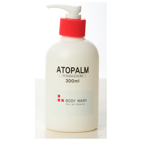 антибактериальный гель для душа atopalm гель для душа atopalm антибактериальный гель для душа atopalm гель для душа atopalmBody Wash. Гель для душа обладает антибактериальными свойствами, поддерживает PH баланс кожи на фоне ее глубокого увлажнения, снимает чувство усталости.<br><br><br>обладает антибактериальными свойствами,<br><br>поддерживает и реглулирует PH баланс кожи<br><br>эффективно очищает кожу <br><br><br>Применение:<br><br>Нанесите гель на тело, помассируйте, смойте водой. <br><br> <br><br>Состав:<br><br>Вода, натрий лауроил метиламинопропинат, поверхностно активное вещество из кокосового масла,метил кокоилтаурат натрия, кокамидопропил бетаина, калиевая вытяжка из зеленого чая, кокамид DEA, аминокислоты кокоил натрия, глицерин, лактат натрия, метил глюкоза диолеат PEG – 120, лимонная кислота,, экстракт портулака огородного, эфирные масла <br><br> <br><br>Внимание:Избегайте попадания в глаза.Только для наружного применения<br><br> <br><br>Дата производства: См. на упаковке<br><br>Срок годности: 3 года.<br>