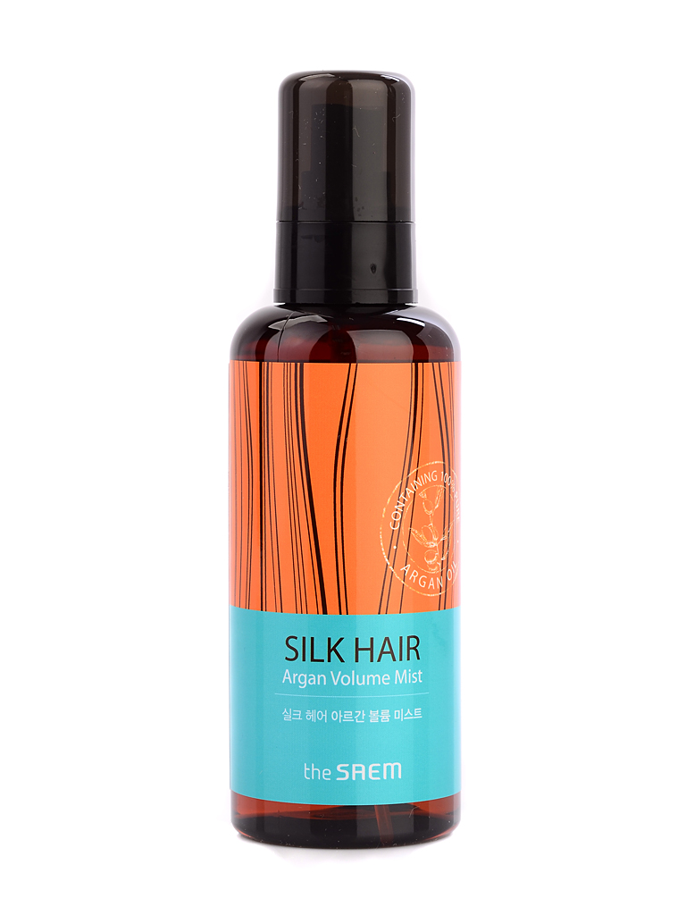 мист для придания объема волосам the saem silk hair argan volume mist мист для придания объема волосам the saem silk hair argan volume mistSILK HAIR Argan Volume mist. Мист для придания объема волосам с аргановым маслом. <br><br>Уникальные свойства арганового масла известны давно, и используется оно для ухода за кожей лица и тела, для ухода за ногтями и волосами. Эффективность арганового масла объясняется его богатым химическим составом – в нем присутствуют и жирные кислоты, и витамины, и антиоксиданты. <br><br>Использование косметических средств с аргановым маслом подарит волосам натуральный блеск, укрепит луковицы, уменьшит выпадение волос и ускорит их рост. В зимнее время, а также в летнюю жару аргановое масло убережет волосы от пересыхания и проблем, которые могут вызвать перепады температуры.<br><br> <br><br>THE SAEM Silk Hair Argan Volume Mist – спрей с уникальным комплексом ухаживающих и увлажняющих компонентов, придает волосам дополнительный объём. Спрей рекомендуется для тонких, непослушных волос, которые не держат прическу. Но, в отличие от фиксирующих лаков и гелей, а также средств для придания объёма, спрей от THE SAEM не склеивает волосы и не утяжеляет их. Благодаря этому волосы становятся более упругими и плотными у корней, что придает им естественный объем без использования силиконов.<br><br> <br><br><br>Аргановое масло возвращает волосам природную мягкость и естественное сияние, восстанавливает глубинную структуру волос, дарит им яркость и молодость.<br><br>Экстракты малины, портулака, брокколи, черники, листьев шелковицы, розы и другие натуральные экстракты – насыщают волосы витаминами и минеральными веществами, увлажняют, питают их, делают упругими и шелковистыми.<br><br><br> <br><br>Спрей со специальными УФ-фильтрами защитит волосы от иссушения и выцветания. Спрей образует на поверхности каждого волоса тонкую защитную пленку, которая предотвращает испарение влаги с поверхности волоса и минимизирует вредное термическое воздействие.<br><br> <br><br>Способ применения: встряхнуть флакончик и распылить спрей на полусухие чистые волосы до укладки.<br><br> <br><br>Объём: 150 мл<br>