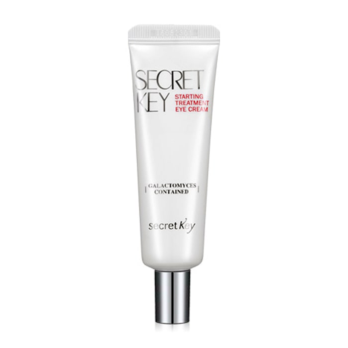 крем для глаз антивозрастной secret key starting treatment eye cream крем для глаз антивозрастной secret key starting treatment eye creamStarting Treatment Eye Cream. Крем для глаз антивозрастной<br><br>Роскошное средство с экстрактом дрожжевых грибков Галактомисис для ухода за нежной кожей век.<br><br> <br><br>Крем увлажняет и питает кожу век, стимулирует синтез коллагена, ускоряет выработку эпидермальных липидов и образует защитный барьер на поверхности кожи от негативного воздействия окружающей среды и УФ-лучей. Осветляющие компоненты крема выравнивают тон кожи, уменьшают размеры и интенсивность пигментных пятен, делают кожу чистой, свежей, ухоженной. Успокаивающие компоненты оказывают противовоспалительное действие, успокаивают чувствительную и раздраженную кожу вокруг глаз.<br><br> <br><br>Состав крема богат натуральными маслами и экстрактами, но основные действующее вещество – ферментированные дрожжевые грибки.<br><br> <br><br>Экстракт дрожжевых грибков Галактомисис (Galactomyces) – оказывает интенсивное увлажняющее, очищающее и омолаживающее действие на кожу, обладает тканеукрепляющими и тонизирующим свойствами. Galactomyses идеален для зрелой кожи, проникая даже в самые глубокие слои эпидермиса, восстанавливает эластичность кожи, выравнивает рельеф и сокращает мимические морщины, уменьшает интенсивность и размеры пигментных пятен, предотвращается появление новых.<br><br> <br><br>В составе крема также масла ши, макадамии, арганы и сладкого миндаля, которые питают и смягчают кожу, успокаивают раздражения, устраняют шелушения.<br><br> <br><br>Экстракты лекарственных растений – увлажняют и успокаивают кожу, оказывают антиоксидантную защиту.<br><br> <br><br>Ниацинамид делает увядающую кожу ровнее, светлее, мягче и эластичнее, восстанавливает кожный барьер и повышает сопротивляемость кожи негативным воздействиям окружающей среды, предотвращает фотостарение, уменьшает покраснения кожи, осветляет её. Аденозин ускоряет синтез коллагена, улучшает микроциркуляцию крови, запускает процесс регенерации клеток.<br><br> <br><br>Регулярное применение крема в достаточно коротки сроки улучшит состояние кожи, оздоравливая ее на клеточном уровне.<br><br>В составе крема НЕТ парабенов, минеральных масел, бензофенона, синтетических красителей.<br><br> <br><br>Способ применения: Нанести крем на очищенную кожу век легкими вбивающими движениями.<br><br> <br><br>Объём: 30 мл<br><br>Вес г: 30.00000000