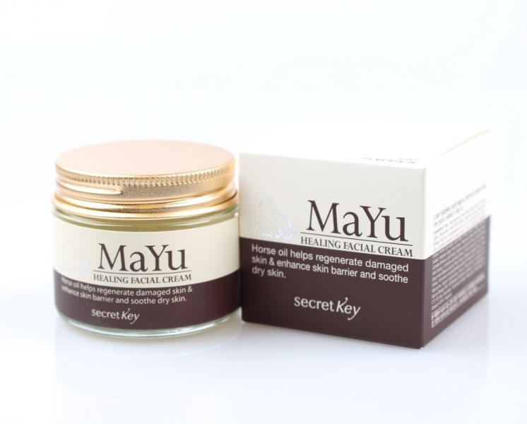 крем для лица лечебный secret key mayu healing facial cream крем для лица лечебный secret key mayu healing facial creamMAYU Healing Facial Cream Крем для лица лечебный разработан для регенерации обезвоженной и поврежденной кожи лица, восстановления защитных функций и антивозрастных изменений. Крем содержит исключительно природные компоненты и революционные разработки лучших косметических лабораторий мира.<br><br>Тропическое масло дерева ши, облепихи, мед и конский жир противостоят воспалениями и лечат аллергический дерматит, экземы и псориаз, предупреждая образование рубцовой ткани. Омолаживают и питают сухую кожу, максимально смягчая ее.<br><br><br>Экстракты грейпфрута, граната, лакричника и ниацинамид бережно осветляют пигментацию и веснушки и оптимизируют работу сальных желез, стимулируя формирование коллагена.<br><br>Экстракт листьев периллы восстанавливает межклеточные мембраны клеток и борется со свободными радикалами, возвращая юность и нежность коже.<br><br>Экстракт чая, пиона, гинкго и женьшеня способствуют кровообращению, помогая насыщать кислородом клетки кожи. Являясь сильнейшими антиоксидантами, активируют выработку белка коллагена, разглаживая морщинки.<br><br>Экстракт полыни и унаби лечат гнойные нарывы и борются с угревой сыпью и прыщами.<br><br>Экстракт морских водорослей стимулирует кожный иммунитет, обновляет клетки, заряжая энергией. Мощный антиоксидант, стимулирует создание коллагена и эластина.<br><br><br>Применение лечебного крема MAYU Healing Facial Cream дважды в день защитит кожу лица от недостатков и возвратит ей здоровье и молодость.<br><br>Вес г: 50.00000000