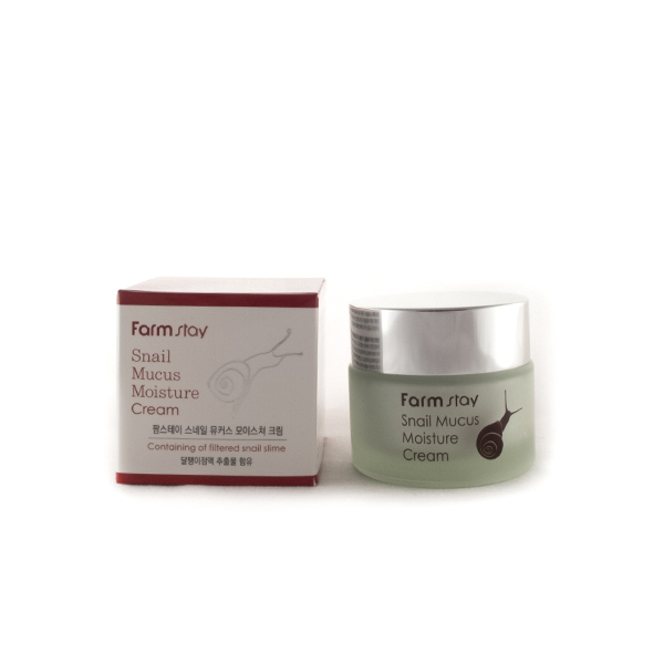 увлажняющий крем с экстрактом улитки farmstay snail mucus moisture cream увлажняющий крем с экстрактом улитки farmstay snail mucus moisture creamSnail Mucus Moisture Cream. Увлажняющий крем с экстрактом улитки<br><br>Подобно тому, как восстанавливает улитка свой панцирь собственной слизью, крем с экстрактом улиточного муцина постепенно восстанавливает зрелую кожу, позволяя разгладить мелкие морщины и неровности рельефа, выглядеть моложе и свежее.<br><br>Отфильтрованный секрет улиточной слизи является универсальным компонентом, решающим множество самых распространенных проблем с дермой одновременно. Например, контролирует выделение себума и снижает сальножелезистую активность, в результате чего лицо не блестит и меньше склонно к появлению закупориваний. Также муцин обеспечивает экспресс-увлажнение и питание дермы надолго, создает эффект косметической подтяжки за счет повышения тонуса и упругости тканей и мышц.<br><br>Для увядающей и уставшей кожи муциновый крем особенно необходим и полезен. Он устраняет тусклость и рыхлость, выравнивает тон и возвращает естественный румянец, разглаживает мелкие складочки и постпризнаки активной мимики лица, дарит свежесть и отдохнувший вид.<br><br>Плотная консистенция крема позволяет равномерно распределять его на поверхности, а его легкая текстура быстро впитывается, не оставляя пленок, липкости и жирного блеска.<br><br>Возрастной эпидермис выглядит более подтянуто и молодо. А невидимый защитный барьер, который создает крем на поверхности кутиса, препятствует пересушиванию, обветриванию и другим вредным для красоты факторам.<br><br>Успех натурального средства – в его простоте. Секрет улиточного муцина заключается в том, что он практически полностью усваивается клетками эпидермиса и подходит всем типам.<br><br>Способ применения: на очищенную и слегка влажную дерму с помощью специальной лопатки или косметического шпателя нанесите небольшое количество крема и равномерно распределите. Используйте ежедневно или по мере необходимости.<br><br>Вес: 50 г<br><br>Характеристики товара<br><br><br><br><br>Возраст<br><br>25-35; от 35; от 45<br><br><br><br>Тип кожи<br><br>для всех типов; жирная; комбинированная; нормальная; обезвоженная; проблемная; сухая; тусклая; увядающая; чувствительная<br><br><br><br>Функции<br><br>восстановление и регенерация; выравнивание тона; лифтинг; матирование; питание; повышение упругости; снятие покраснений и раздражения кожи; улучшение цвета лица<br><br><br><br>Несовершенства<br><br>излишняя жирность; морщины; пигментация; потеря упругости; сухость и обезвоживание; тусклый цвет лица; шелушения<br><br><br><br><br> <br><br>Вес г: 50.00000000