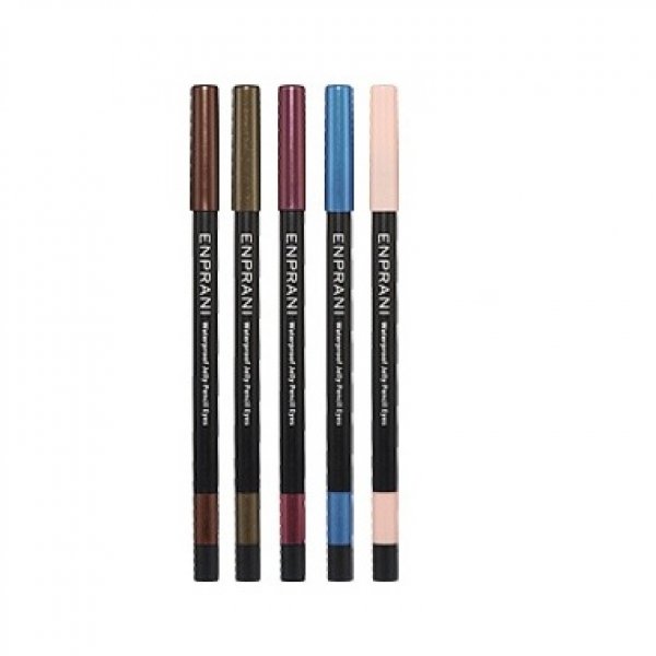 сияющий водостойкий карандаш-подводка enprani waterproof jelly pencil eyes сияющий водостойкий карандаш-подводка enprani waterproof jelly pencil eyesWaterproof Jelly Pencil Eyes. Сияющий водостойкий карандаш-подводка<br><br>Чтобы привлечь к себе внимание, подчеркнуть выразительность взгляда большинство девушек и женщин дополняют макияж стрелками – подводят глаза объемными или тонкими линиями разнообразных форм. Чтобы грамотно осуществить задуманное преображение, нужна качественная подводка.<br><br>Представленная вам подводка для глаз от Enprani – наилучший вариант. Она выполнена в виде удобного карандаша. Этот формат дает возможность хорошо зафиксировать карандаш в руке и провести четкие ровные линии. Даже если вы – новичок в этом деле, то легко справитесь с поставленной задачей, ведь линии будут безупречными.<br><br>Формула средства со стойкими насыщенными пигментами даст уверенность, что стрелки не потеряют первоначальный вид. Водостойкая текстура гарантирует, что они не растекутся, не размажутся, не скатаются при любой ситуации на протяжении восьми часов. Ни в жаркий, ни в дождливый, ни в снежный день, в любом месте, нанесенные линии будут оставаться стойкими и насыщенными.<br><br>Легко снять макияж можно, используя средства любого типа, которые предназначены для указанной цели. Кроме этого, карандаш-подводка создаст роскошный образ благодаря мерцающим частичкам. Он очень легко наносится на веки из-за желеобразной консистенции. Подводка соприкасается с поверхностью век, слегка тает, в результате чего получается гладкое равномерное покрытие.<br><br>Полезные вещества в составе косметического средства напитают нежную кожу век. Продукт будет полезен тем, кто обладает чувствительной кожей, а также склонной к аллергическим реакциям, кто каждодневно носит глазные линзы. И подойдет для любого другого типа кожи и любого возраста.<br><br>Не создает ощущения стянутости, любого дискомфорта.<br><br>Вы создадите эффектный дневной или торжественный вечерний образ с помощью этого карандаша.<br><br>Представленные тона подводки:<br><br><br>Коричневый;<br><br>Хаки;<br><br>Бордовый;<br><br>Сине-зеленый;<br><br>Бежево-золотой;<br><br>Золотой;<br><br>Матово-черный;<br><br>Темный хаки;<br><br>Ярко-розовый;<br><br>Черный перламутр;<br><br>Белый.<br><br><br>Способ применения: заточить карандаш точилкой, вдоль ресничной зоны нижнего/верхнего века уверенно нанести линии этой сияющей подводкой. Для использования в качестве теней, растушевать нанесенную линию.<br><br>Вес: 1г<br><br> <br><br><br><br><br> <br><br>Вес г: 1.00000000