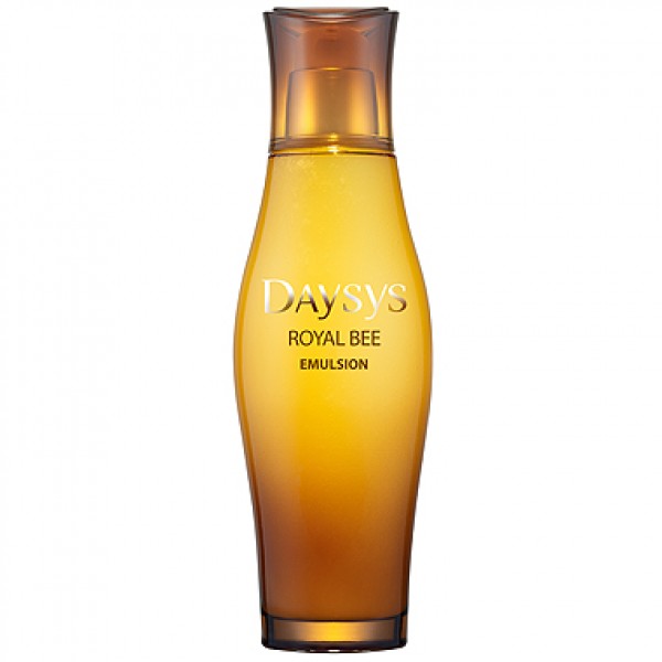успокаивающая и заживляющая кожу эмульсия с медом enprani daysys royal bee emulsion успокаивающая и заживляющая кожу эмульсия с медом enprani daysys royal bee emulsionDaysys Royal Bee Emulsion. Успокаивающая и заживляющая кожу эмульсия с медом<br><br>Продукты пчеловодства – это «жидкое золото» для покрова лица. Эффективная эмульсия, среди компонентов которой вы найдете натуральный пчелиный яд, медовый экстракт и спасительный прополис, влияет на кутис не только косметически, но и дерматологически, антибактериально.<br><br>Она восстанавливает поврежденную дерму (пилинги, постакне, последствия перемерзания и рубцы), форсирует ее заживляемость. Ускоряется кровообмен в тканях, выработка естественного протеиноида, благодаря чему поверхность становится глаже и ровнее.<br><br>Известный ингредиент многих косметических средств прополис питает и «прорисовывает» контуры лица. Молекулы пантенола успокаивают и увлажняют поврежденную кожу, устраняют сухость.<br><br>Текстура эмульсии более воздушная, чем крема, сыворотки или молочка, она мгновенно проникает в микропоры и начинает работу изнутри, итог которой нельзя становится заметен внешне.<br><br>Способ применения: на обработанную тоником дерму нанести требуемое количество эмульсии и оставить до стопроцентного впитывания.<br><br>Объем: 200 мл<br><br><br>Характеристики товара<br><br><br><br><br>Возраст<br><br>до 25; 25-35;<br><br><br><br>Компоненты<br><br>прополис; экстракт меда<br><br><br><br>Тип кожи<br><br>сухая; нормальная; чувствительная<br><br><br><br>Серия<br><br>Daysys Royal Bee<br><br><br><br>Функции<br><br>питание;смягчение<br><br><br><br>Несовершенства<br><br>раздражение; покраснение<br><br><br><br><br><br> <br>
