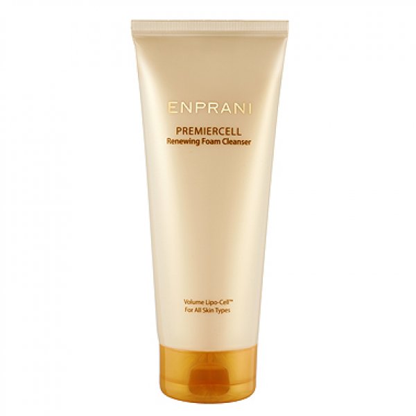 восстанавливающая пенка для умывания enprani premier cell renewing foam cleanser восстанавливающая пенка для умывания enprani premier cell renewing foam cleanserPremier Cell Renewing Foam Cleanser. Восстанавливающая пенка для умывания<br><br>Помогает эффективно избавить дерму от макияжа. Компоненты проникают в поры, возобновляя тем самым поверхность кожи изнутри. Умывалка образует пену, которая после использования придает чувства свежести, легкости. Средство помогает избавить кутис от омертвевшего слоя, не травмировав его.<br><br>После использования умывалки нет дискомфорта, зуда.<br><br>В пенке есть состав из стволовых клеток растений:<br><br><br>- голубой лилии;<br><br>- пустынной розы;<br><br>- водяной лилии.<br><br><br>Средство улучшает эластичность кутиса, обладает освежающим эффектом. Оно деликатно очищает участки кожи, способствует обновлению всего покрова. После постоянного применения дерма становится бархатистой. Помогает средство бороться с морщинками. Среди составляющих есть вытяжка из жемчуга, которая помогает улучшать тон покровов и хорошо избавляет от следов усталости.<br><br>Способ применения: умывалку можно использовать днем. Ее следует наносить круговыми аккуратными движениями, чтоб убрать макияж. Смывать теплой водой.<br><br>Объем: 170 мл<br>