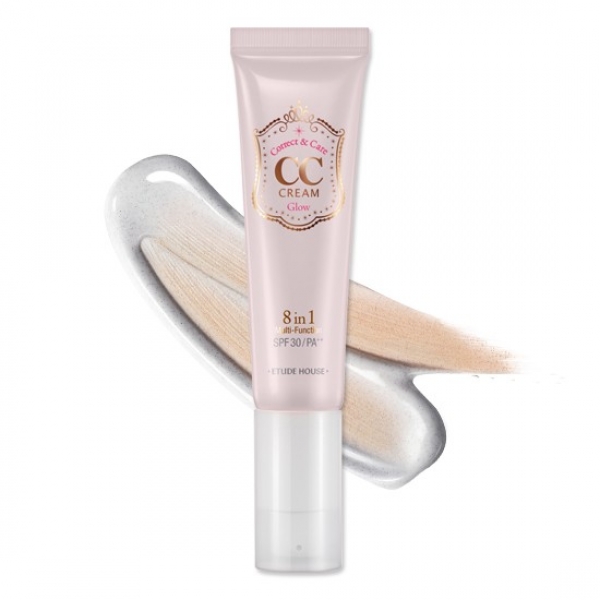 cc крем глянцевый финиш etude house cc cream glow cc крем глянцевый финиш etude house cc cream glowCC Cream Glow. CC крем глянцевый финиш<br><br>Представитель нового поколения тональных средств, которые одновременно придают коже лица красивый свежий вид и ухаживают за ней, – это CC крем, новшество в мире косметики.<br><br>Крем состоит из специальных гранул, насыщенных пигментом. Оттенок гранул, соприкасаясь с вашей кожей, подстраивается под индивидуальный тон, и сливается с вашим натуральным оттенком лица.<br><br>В результате СС крем создает влажный глянцевый финиш с эффектом свечения изнутри.<br><br>Многофункциональный крем, ухаживая за кожей комплексно, выполняет восемь функций:<br><br><br>Невероятное увлажнение.<br><br>Сильная защита от окружающей среды.<br><br>Защита от УФ-излучения.<br><br>Профилактика возникновения морщин.<br><br>Выравнивание цвета кожи.<br><br>Осветление тона.<br><br>Улучшение текстуры.<br><br>База под макияж.<br><br><br>Представленный CC крем имеет невесомую прозрачную текстуру с нежным оттенком. Искрящиеся частицы средства дарят коже яркость и живость, отражая и преломляя свет. Он активно увлажняет кожу, скрывает на ней покраснения, купероз, сглаживает шероховатости, неровности и оказывает антивозрастное действие.<br><br>Прекрасно матирует и сохраняется на лице на протяжении дня. В уникальной формуле продукта нет ни животных жиров, ни парабенов, ни минеральных масел. Он дает дерме полноценно дышать, не вызывает неприятного раздражения.<br><br>При смешивании с ВВ кремом, усиливает его действие и продлевает стойкость покрытия. Тон кожи будет равномерным с влажным здоровым свечением – мечта женщин, которые предпочитают незаметный естественный макияж.<br><br><br>Характеристики товара<br><br><br><br><br>Возраст<br><br>до 25<br><br><br><br>Тип кожи<br><br>нормальная<br><br><br><br>SPF<br><br>30<br><br><br><br>PA rating<br><br>++<br><br><br><br><br><br>Способ применения: заканчивая ежедневный уход, нанесите СС крем массирующими движениями на всю поверхность лица в необходимом количестве. Можно пользоваться как обычной базой под макияж, и смешивать с ВВ кремом (1:1).<br><br>Объем: 35 мл<br>