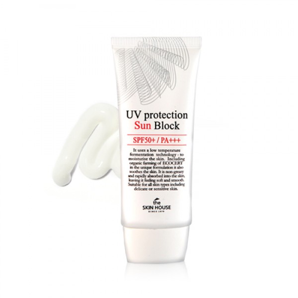 солнцезащитный крем the skin house uv protection sun block (big) солнцезащитный крем the skin house uv protection sun block (big)UV Protection Sun Block (big). Солнцезащитный крем<br><br>Мягкий солнцезащитный крем для лица с высоким фактором защиты от ультрафиолетового излучения SPF50, надежно защитит Вашу кожу от негативных воздействий UVA и UVB диапазона.<br><br>Глубоко увлажняет кожу, насыщая полезными компонентами, предотвращающими сухость дермы. Крем имеет легкую структуру, быстро впитывается и не оставляет ощущения липкости на коже. Крем влагостойкий и благодаря водостойкой формуле станет прекрасным помощником в любое время и в любом месте.<br><br>Содержит натуральные компоненты, такие, как экстракт листьев камелии и алоэ барбаденсис, которые быстро и надолго увлажняют кожу изнутри. Крем легко наносится и распределяется по коже, корректирует общий тон кожи и не оставляет ощущения липкости. Прекрасно подходит в качестве базы под макияж в солнечные дни.<br><br>Характеристики товара<br><br><br><br><br>Возраст<br><br>до 25; 25-35; от 35<br><br><br><br>Тип кожи<br><br>нормальная; сухая; комбинированная<br><br><br><br>SPF<br><br>50<br><br><br><br>PA rating<br><br>+++<br><br><br><br>Функции<br><br>защита от УФ лучей; увлажнение<br><br><br><br>Несовершенства<br><br>сухость и обезвоживание<br><br><br><br><br>Способ применения: встряхните перед применением: это сделает текстуру более мягкой.. Нанесите необходимое количество крема на открытые участки кожи распределить до полного впитывания. Повторите процедуру при необходимости.<br><br>Объем: 60 мл<br>