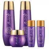 Набор средств с корнем красного женьшеня Bergamo Hwanghoobin Red Ginseng Skin Care Set